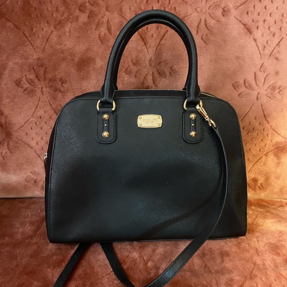 Michael Kors Handbags - Michael Kors Black Saffiano Leather Dome Crossbody